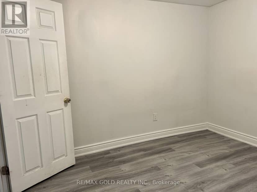 38 Achill Crescent — photo 23 of 38