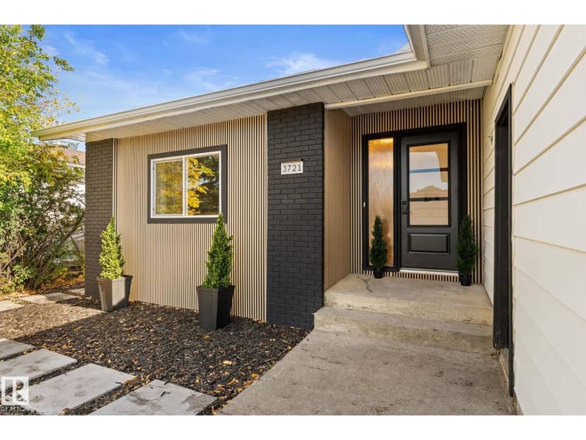3721 103B Street NW NW, Edmonton, photo 2