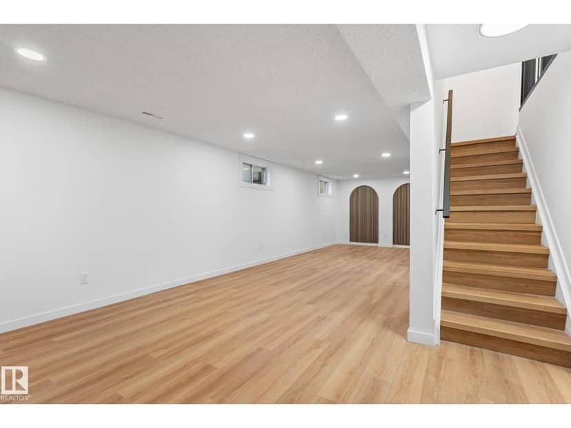 3721 103B Street NW NW — photo 30 of 40