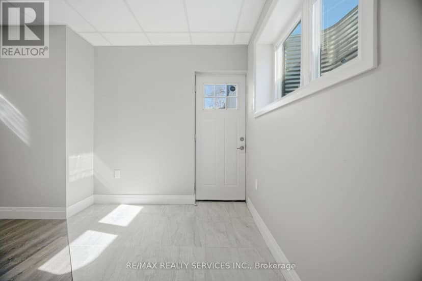 38 Marilyn Street — photo 34 of 40