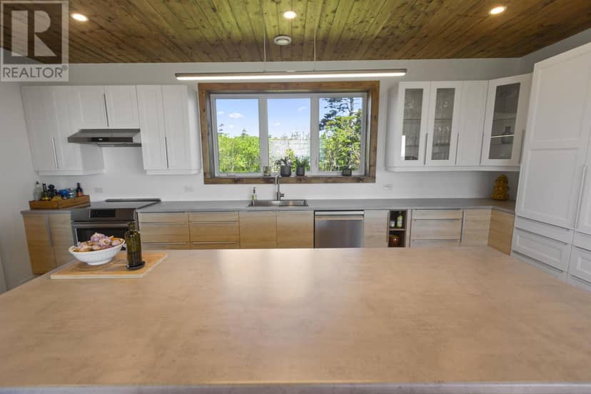 280 Lighthouse Road — photo 18 of 40