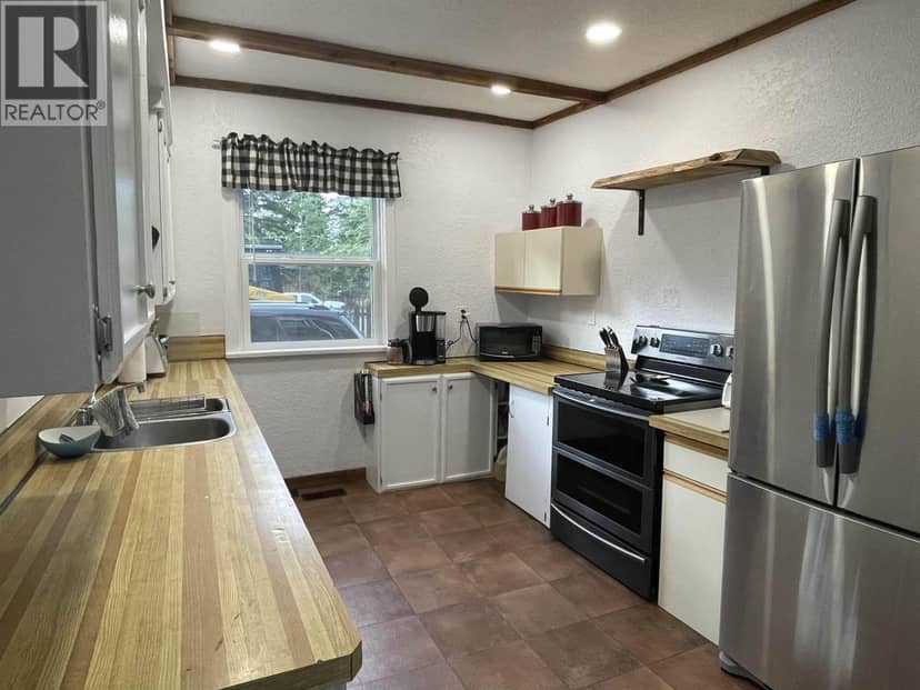 2707 BRAUN STREET, Terrace, photo 2