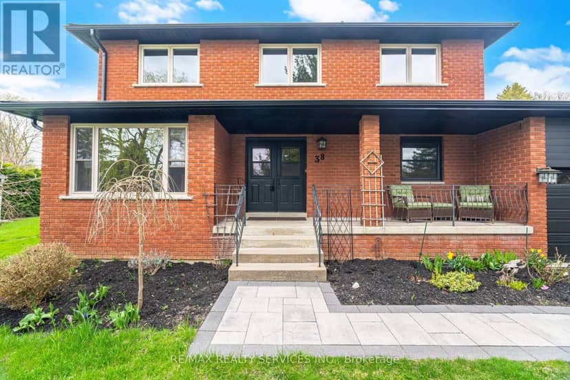 38 Marilyn Street — photo 12 of 40