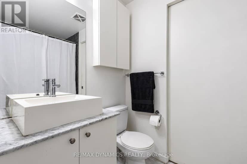1202 - 103 The Queensway — photo 12 of 21