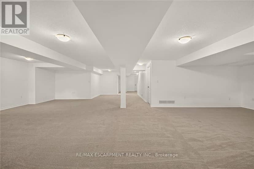 14 Ecker Lane — photo 33 of 40