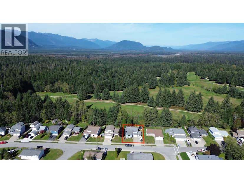 66 BANYAY STREET, Kitimat, photo 2