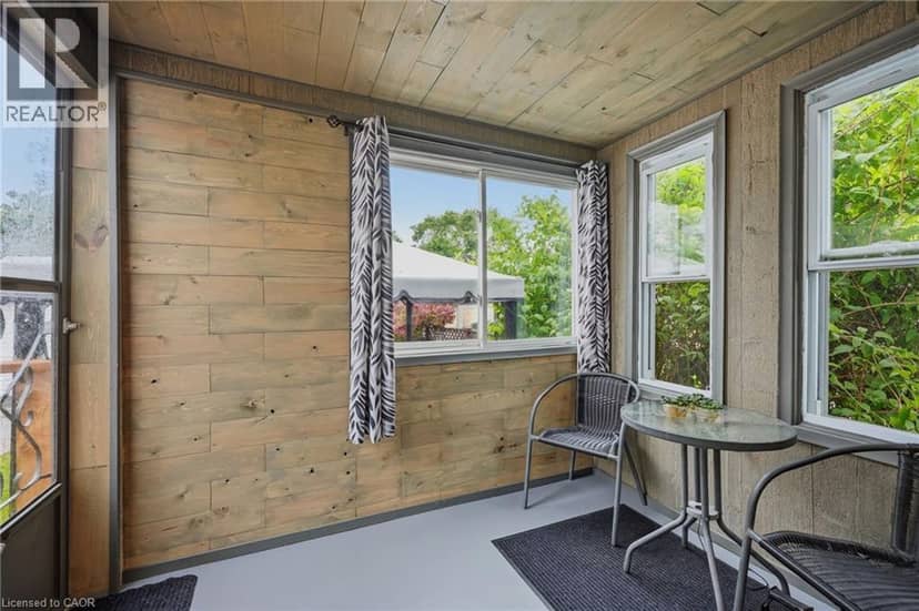 458 DAVIS Street — photo 9 of 40