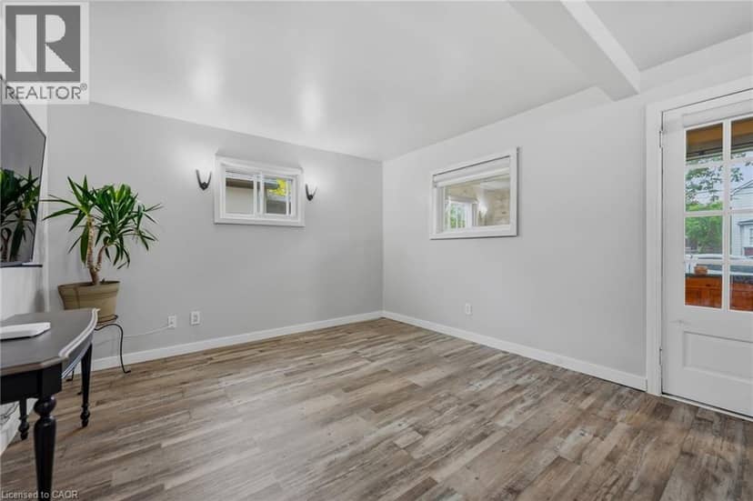 458 DAVIS Street — photo 22 of 40