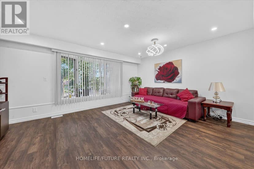 163 Labrador Drive — photo 4 of 30