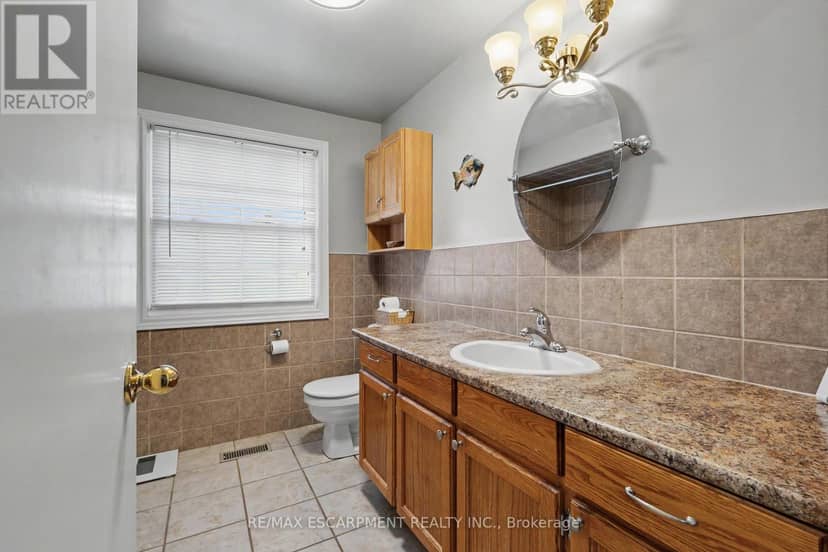 71 Margate Avenue — photo 22 of 40