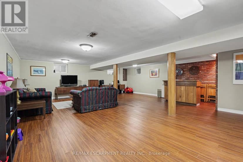 71 Margate Avenue — photo 31 of 40