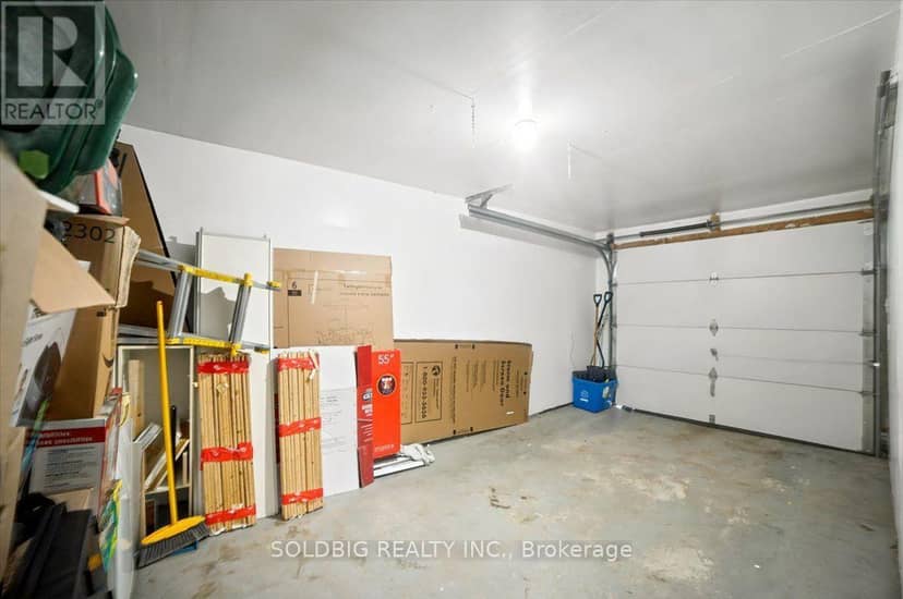 78 - 78 Stewart Maclaren Road — photo 11 of 17