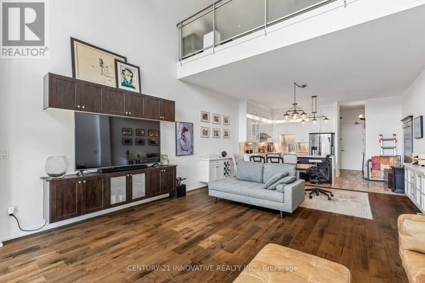 420 - 160 Baldwin St Street — photo 23 of 40