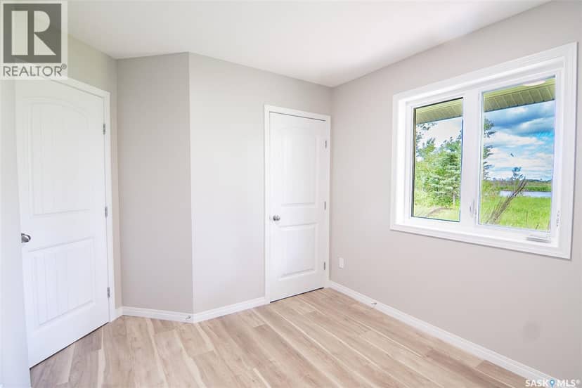 304 Railway AVENUE — photo 21 of 40