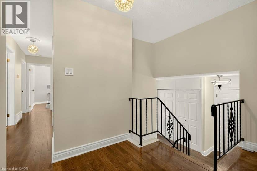 32 BEECHWOOD Avenue — photo 21 of 40