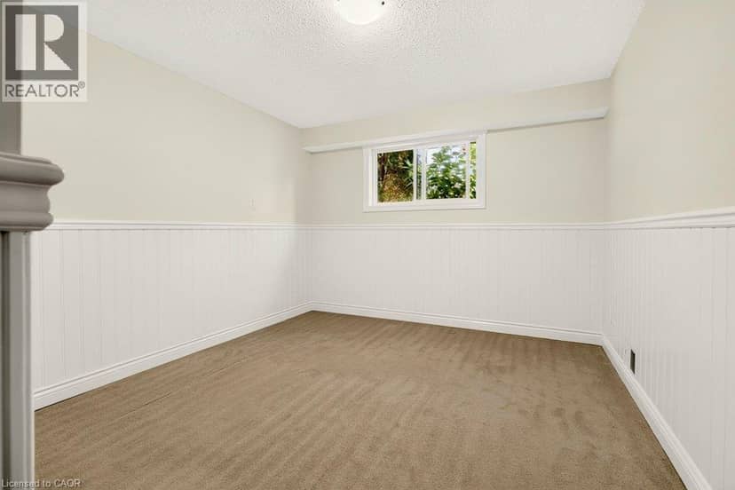 32 BEECHWOOD Avenue — photo 36 of 40