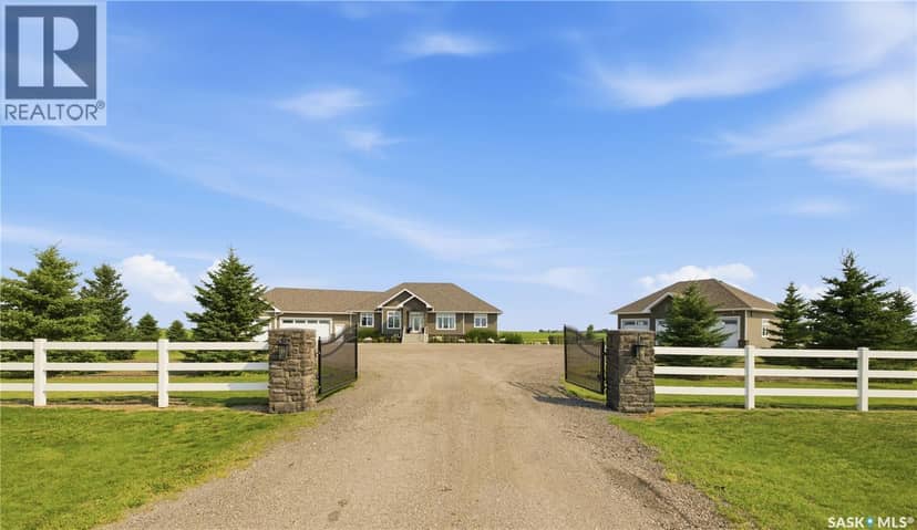 Luxury Vibank Acreage - 13.95 Acres. — photo 10 of 40