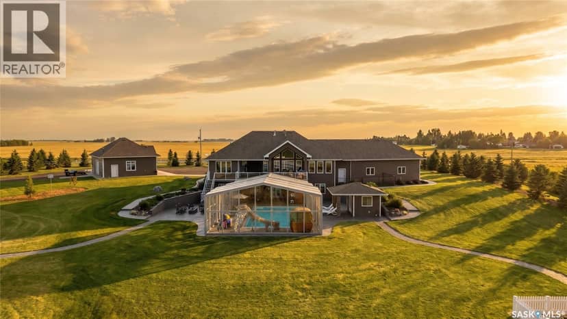 Luxury Vibank Acreage - 13.95 Acres. — photo 6 of 40
