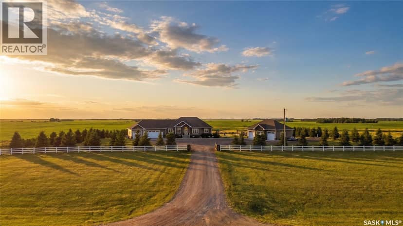 Luxury Vibank Acreage - 13.95 Acres. — photo 9 of 40