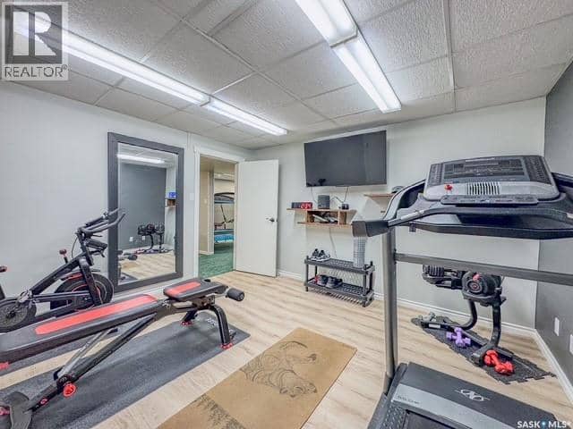 31 Burke CRESCENT — photo 27 of 34