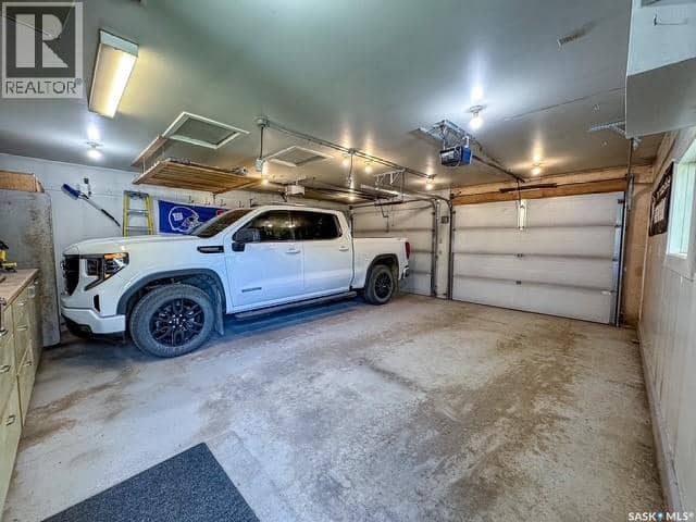 31 Burke CRESCENT — photo 34 of 34