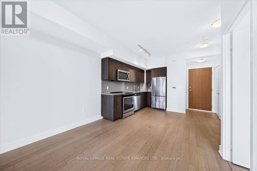 2615 - 30 Shore Breeze Drive — photo 24 of 40