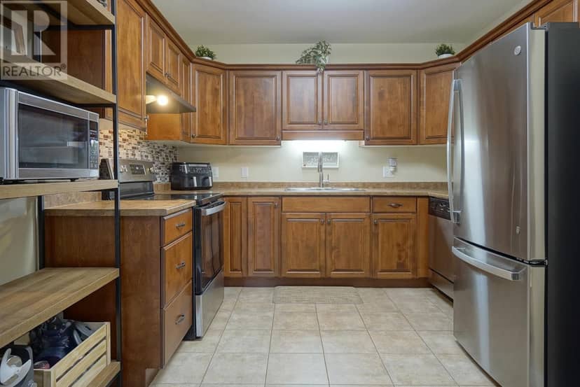 23 Heatherway Drive — photo 14 of 31