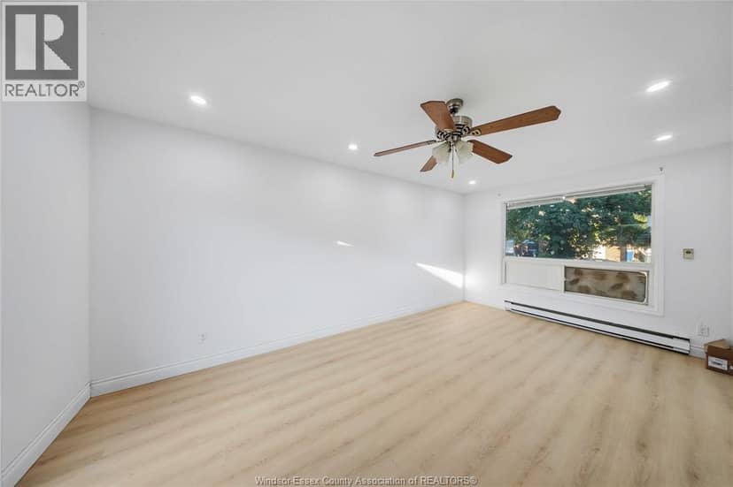 1341 Arncliffe Pl — photo 11 of 31
