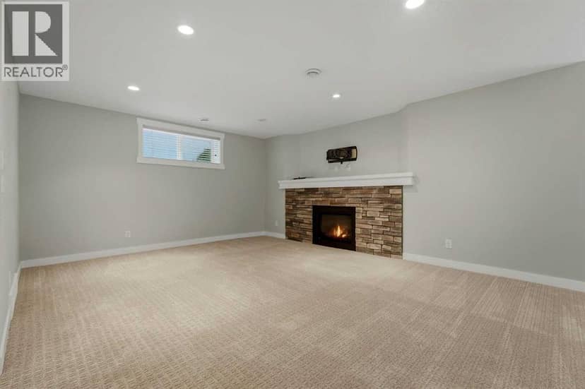 63 Hillview Road — photo 33 of 40