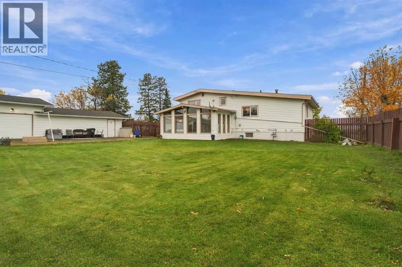 5013 47 Street — photo 33 of 40