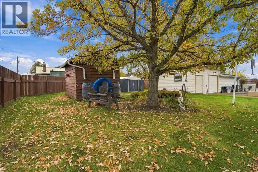 5013 47 Street — photo 34 of 40