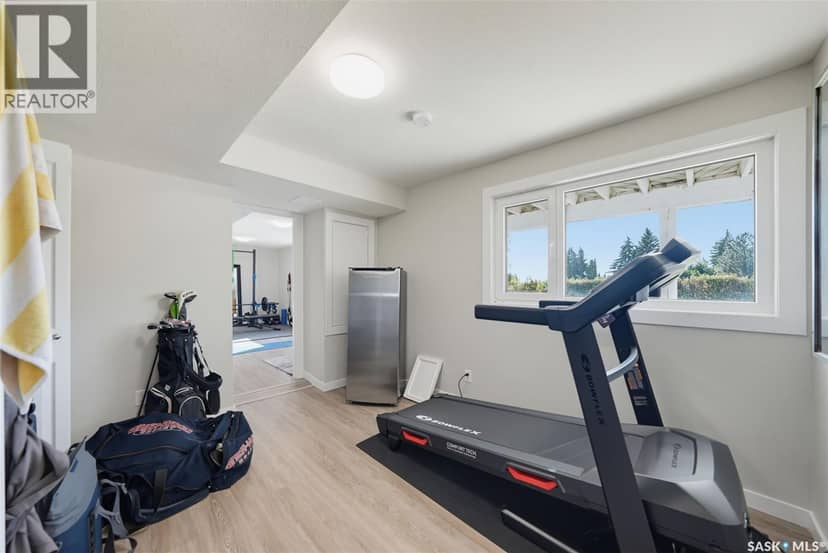 25 Capilano Drive — photo 26 of 40