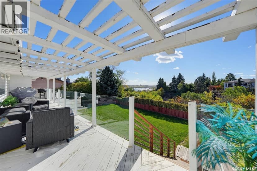 25 Capilano Drive — photo 31 of 40