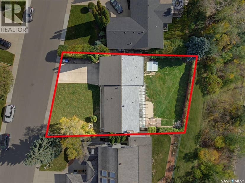 25 Capilano Drive — photo 37 of 40