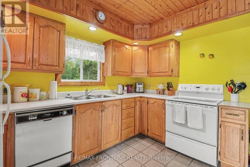139 Port Elmsley Road — photo 11 of 40