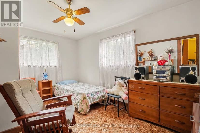 139 Port Elmsley Road — photo 16 of 40