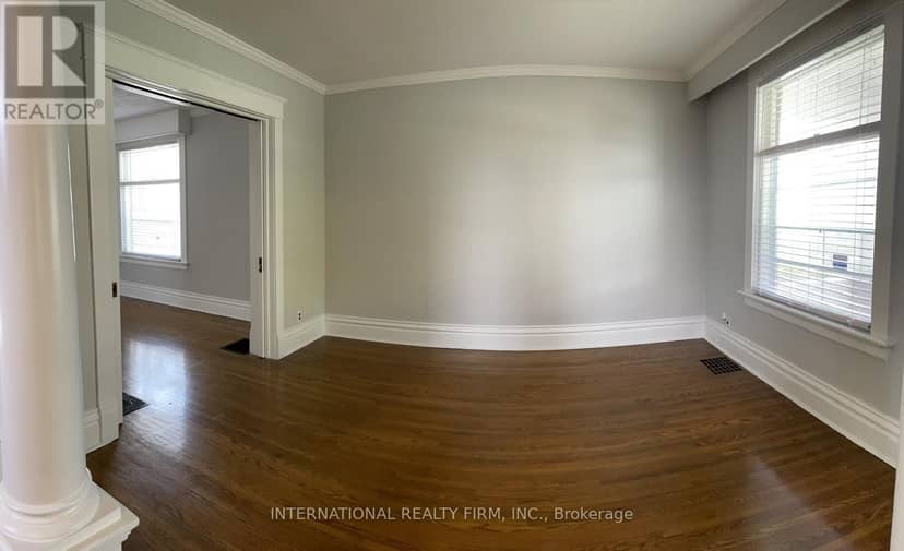 120 St Andrews Street — photo 8 of 17
