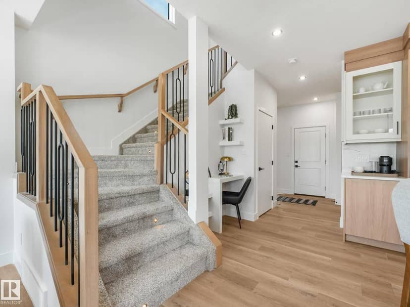 82 Ravenshire Wynd — photo 12 of 34