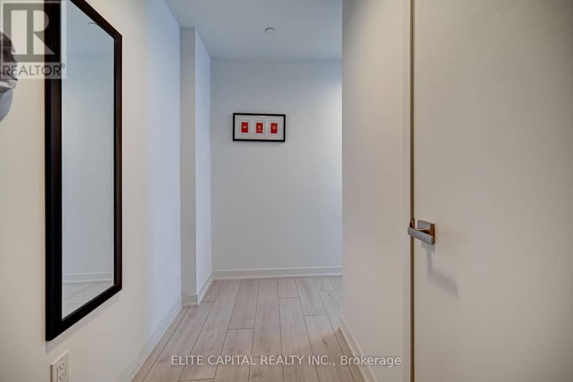 740 - 31 Tippett Road, Toronto, photo 7