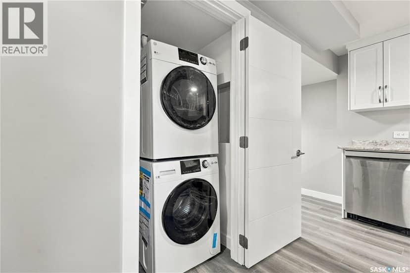 246 Sutter PLACE — photo 33 of 40