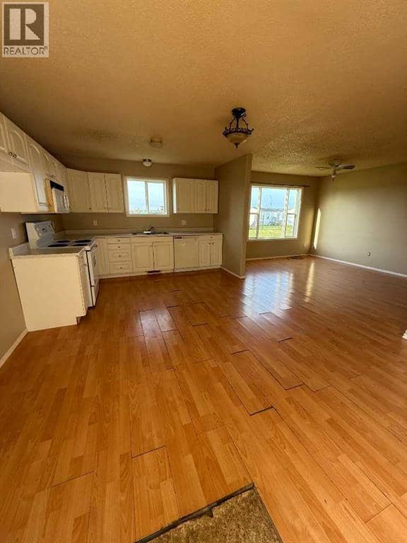 79 Deerglen Trailer Park, High Level, photo 3