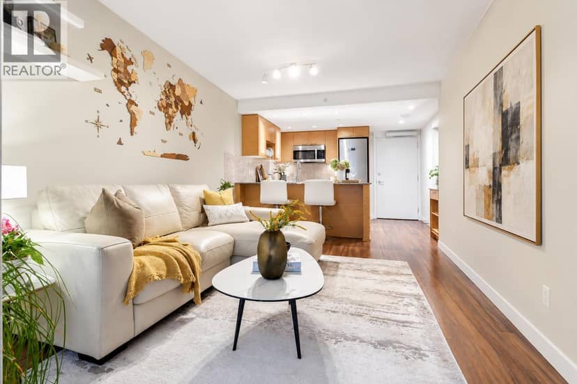 413 135 E 17 STREET, North Vancouver, photo 6