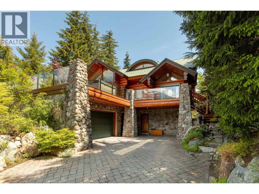 6361 FAIRWAY DRIVE, Whistler