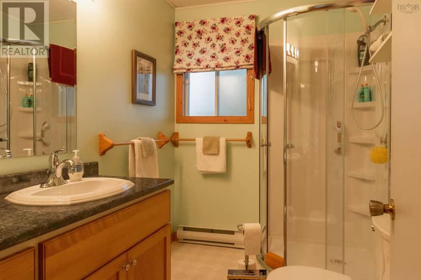 188 Douglaswood Drive — photo 18 of 30