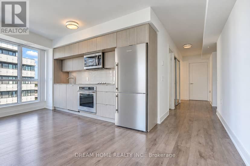 1622 - 585 Bloor Street E — photo 17 of 40
