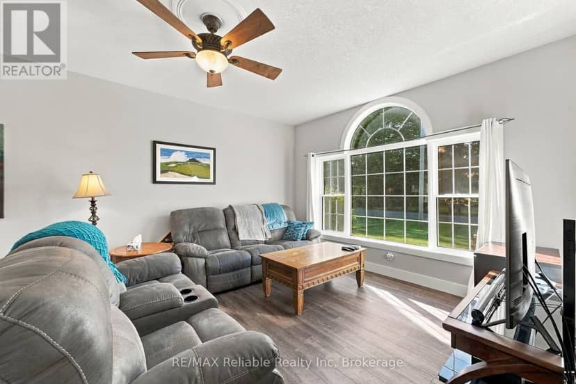 201 Cowper Street — photo 13 of 40