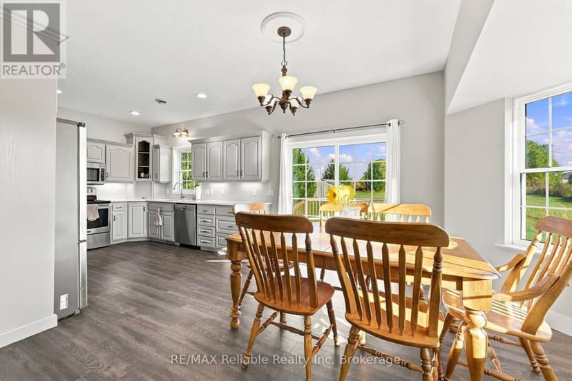 201 Cowper Street — photo 9 of 40
