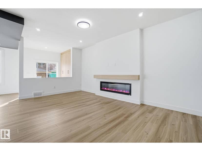 7603 92 AV NW — photo 21 of 40