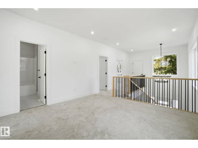 7603 92 AV NW — photo 31 of 40