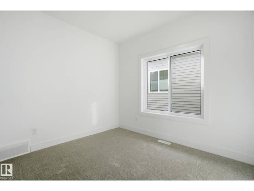 7603 92 AV NW — photo 38 of 40